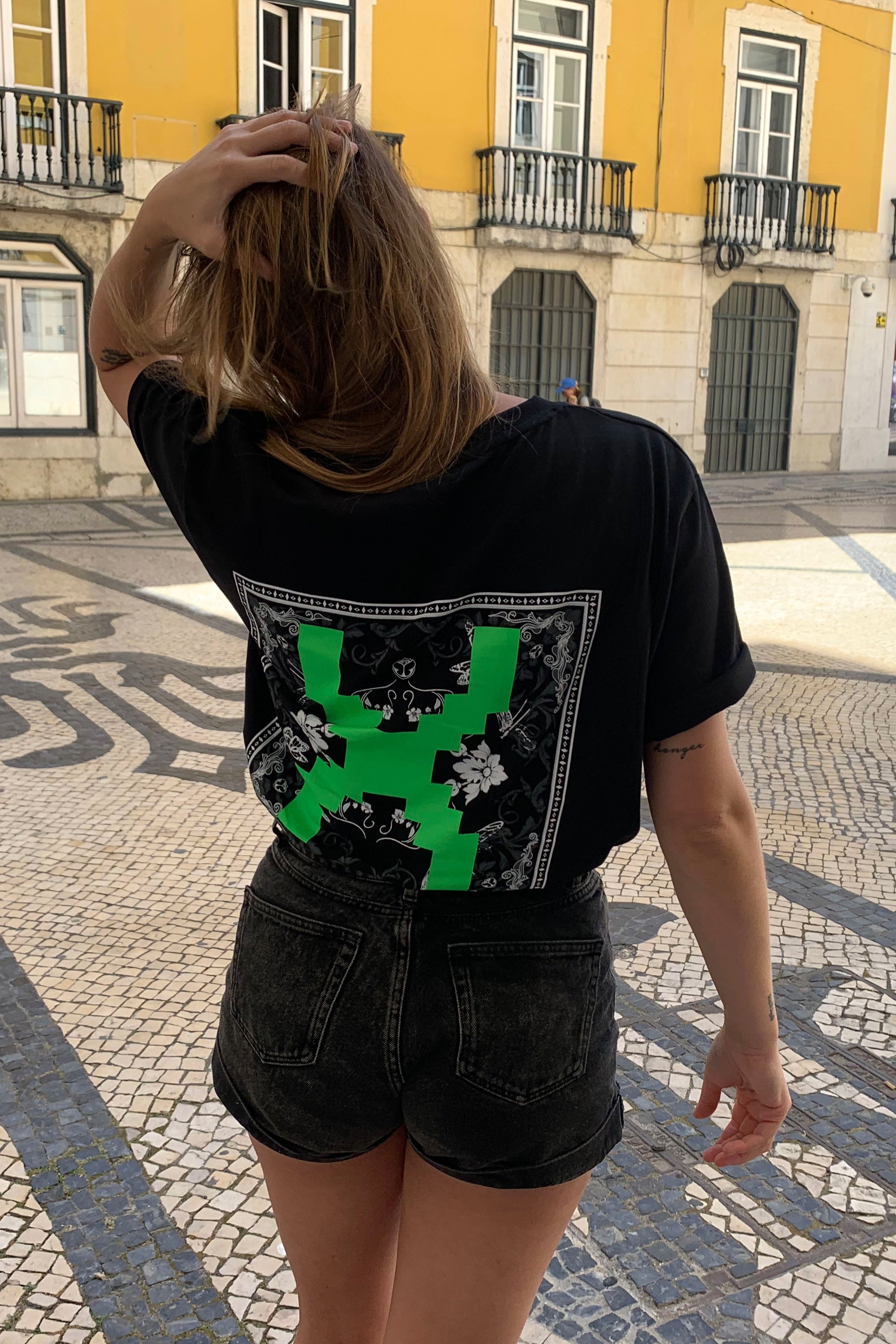 AMANHÃ x KNTXT – Tomorrowland Store Brasil