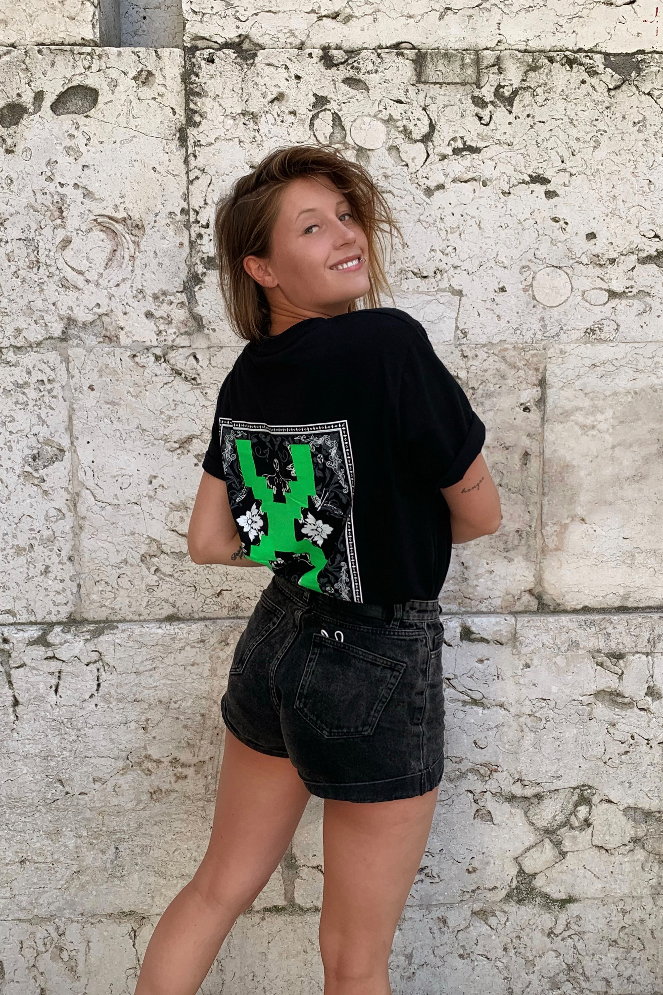 AMANHÃ x KNTXT – Tomorrowland Store Brasil