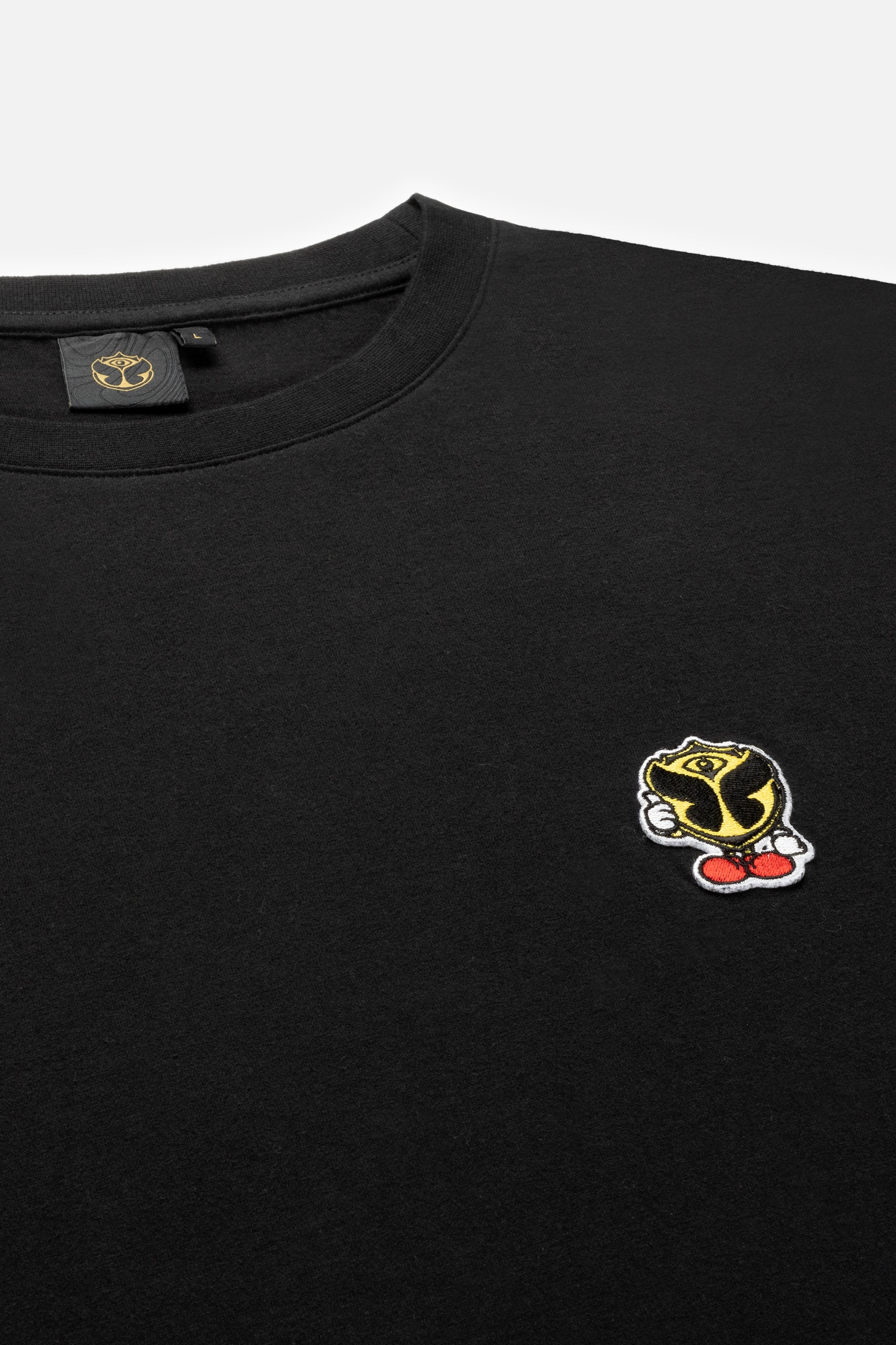 D221446 TOMORROWLAND × SEA グラフィックロゴTシャツ トップス